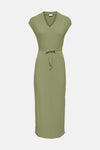 Robe midi côtelée verte de JDY, avec col en V, manches courtes et ceinture à nouer.
