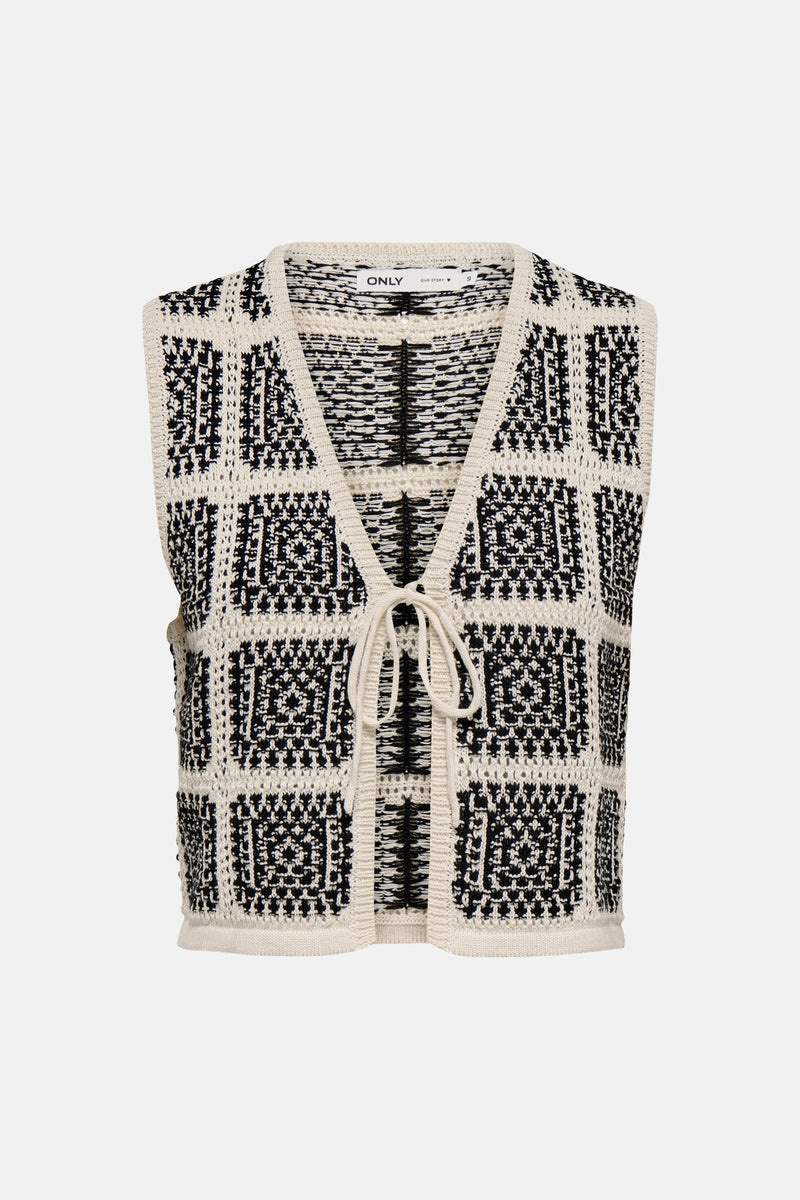 Ecru vest van ONLY, met zwart-wit ruitpatroon in gebreide stof.