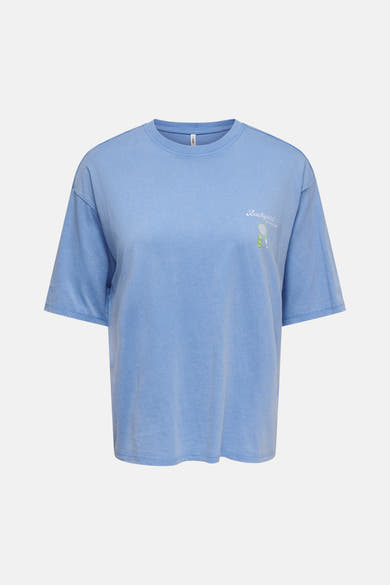 T-shirt bleu à manches courtes de la marque ONLY® orné d'un imprimé "Backyard tennis tour" et d'une raquette de tennis.