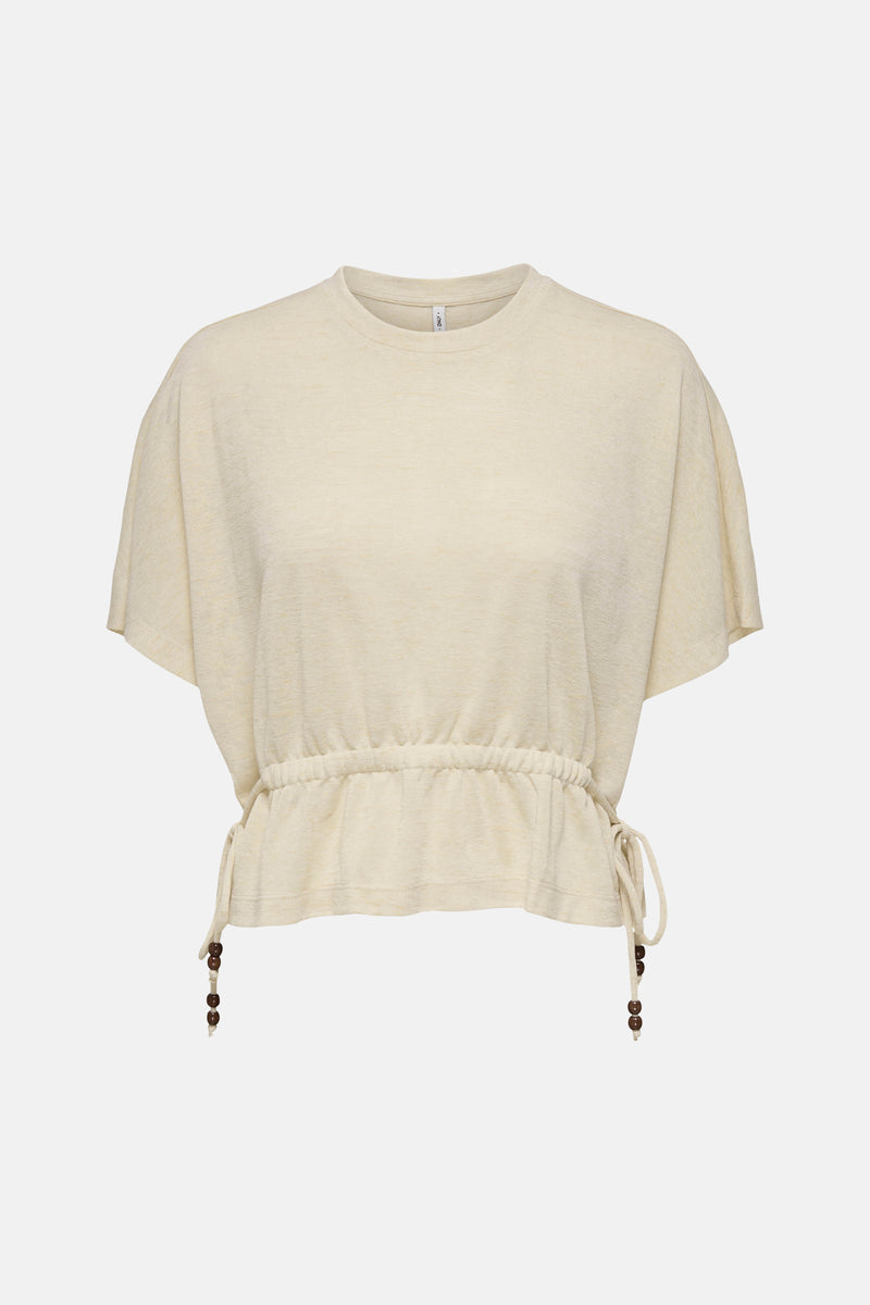 Beige getextureerde blouse van ONLY® met taille met trekkoord en houten kralen, achterzijde.