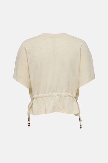 Blouse beige texturée de ONLY® avec taille à cordon et perles en bois, vue de dos.