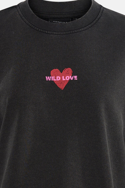 Sweat-shirt noir encolure ras du cou de ONLY, orné d'un motif cœur « Wild Love » rose.