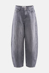Jean denim gris moyen de JDY, coupe ballon décontractée et longueur raccourcie.