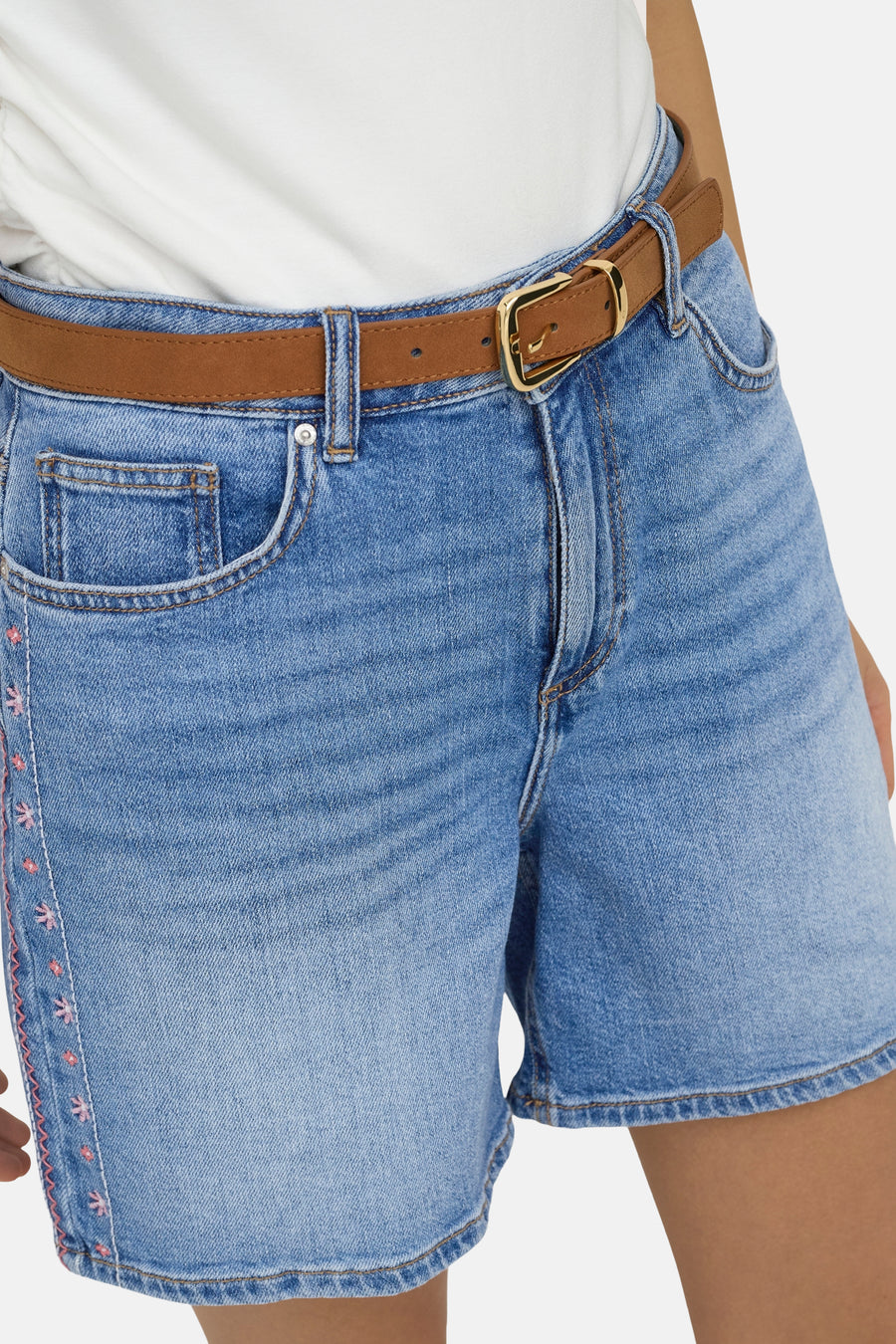 Short - light blue denim