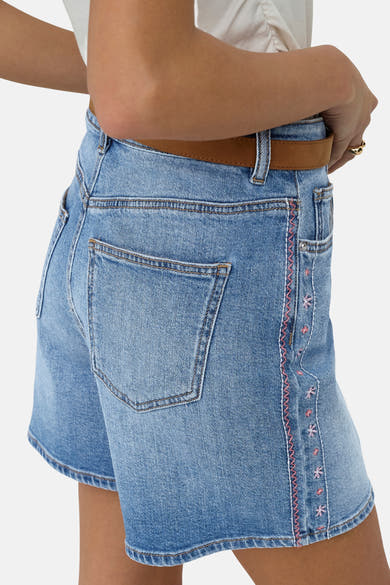 Short - light blue denim