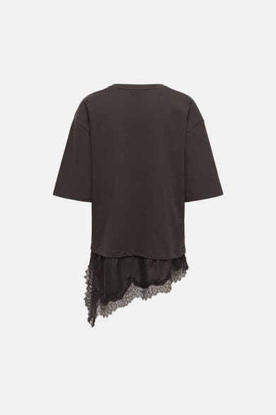 Dark brown short-sleeve t-shirt with asymmetrical lace-trimmed hem, back view, solid fabric, relaxed fit