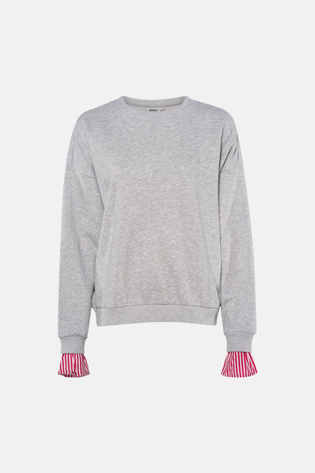 Sweat gris chiné col rond par ONLY® avec manches à revers rayés rouge et blanc, vue de face