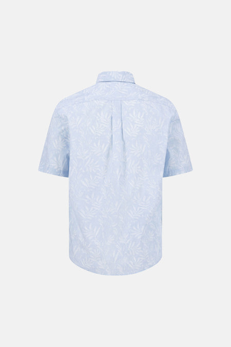 Chemise bleu à manches courtes de FYNCH-HATTON, motif à feuilles blanches sur l'ensemble, vue arrière.