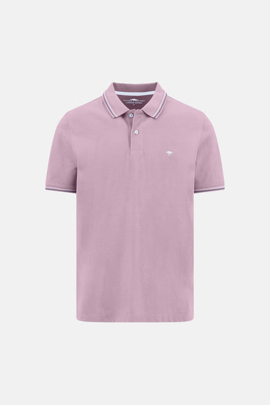 Polo rose de FYNCH-HATTON avec col rayé, deux boutons et logo arbre brodé sur la poitrine.