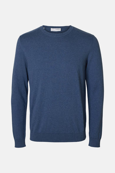 Pull à col rond bleu de SELECTED HOMME, en maille fine, présenté sur fond uni.