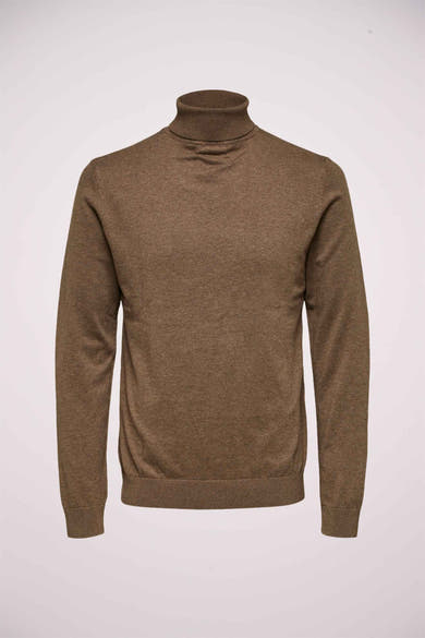 Beige coltrui van SELECTED, in fijne brei.