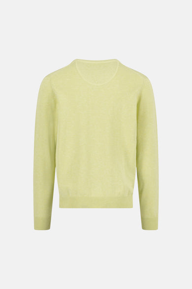 Pull col V vert de FYNCH-HATTON, en tricot fin et léger, à manches longues.