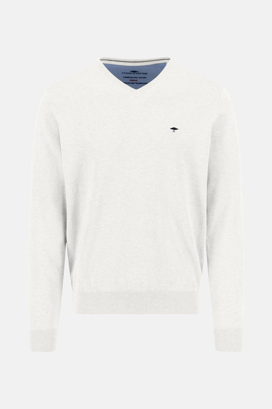 Pull à col en V écru de FYNCH-HATTON, avec logo brodé discret sur la poitrine.