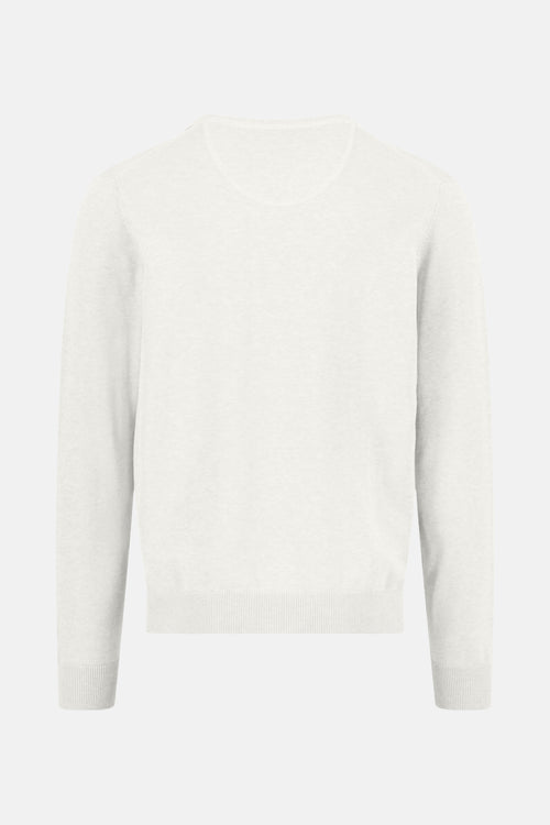 Pull à col en V écru de FYNCH-HATTON, en maille fine et légère.