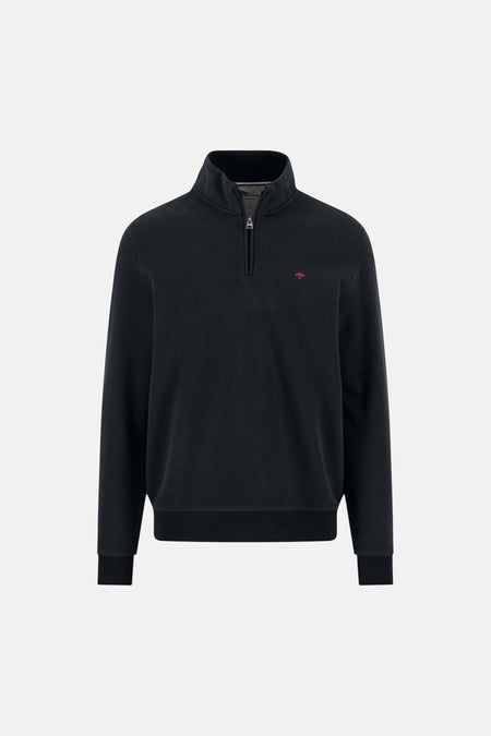 Sweat à capuche bleu foncé par FYNCH-HATTON, col montant zippé, logo brodé rouge sur poitrine, vue frontale