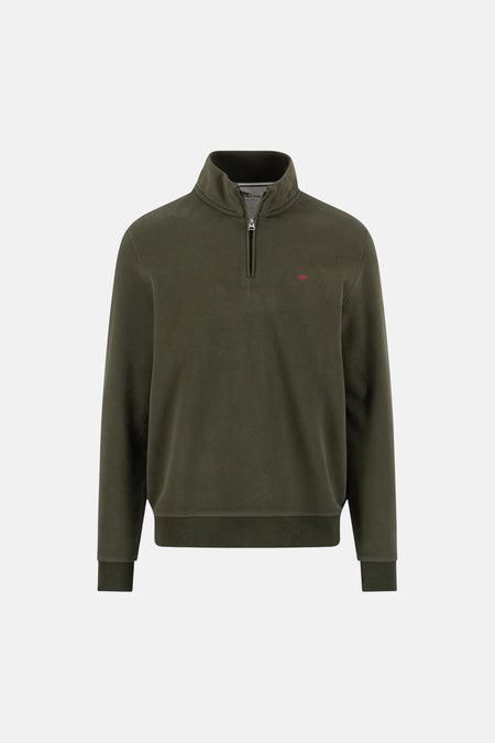 Sweat à capuche vert de FYNCH-HATTON, col montant avec zip, logo rouge discret sur poitrine, vue frontale.