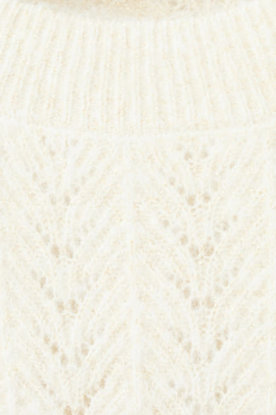 Pull à col rond écru de MANGO, avec détails ajourés et texture douce.
