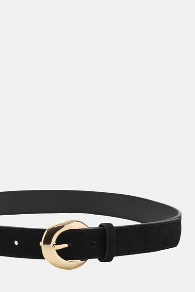 Zwarte riem van MANGO, met een gouden gesp, in een getextureerde stof en met zichtbare stiksels.