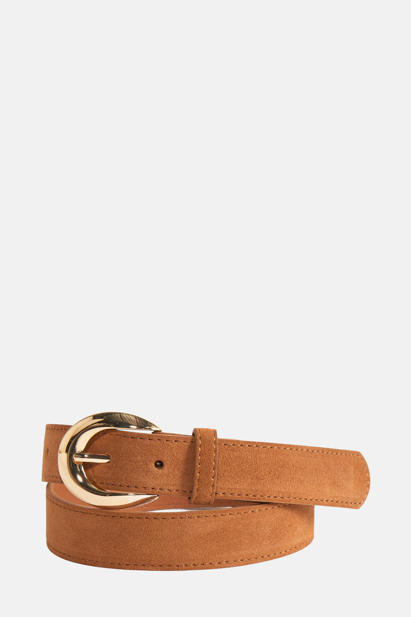 Ceinture marron en suède de MANGO, avec boucle dorée et surpiqûres décoratives.