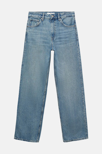 Rechte spijkerbroek van middinblauw denim van MANGO, met een losse pasvorm en een licht uitgewassen textuur.