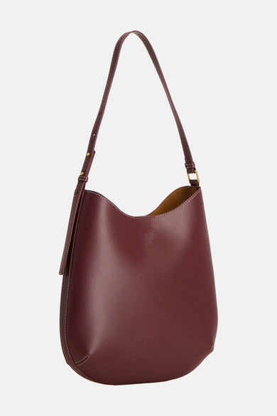 Bordeaux leren schoudertas van MANGO, met een verstelbare schouderriem en een gladde afwerking.