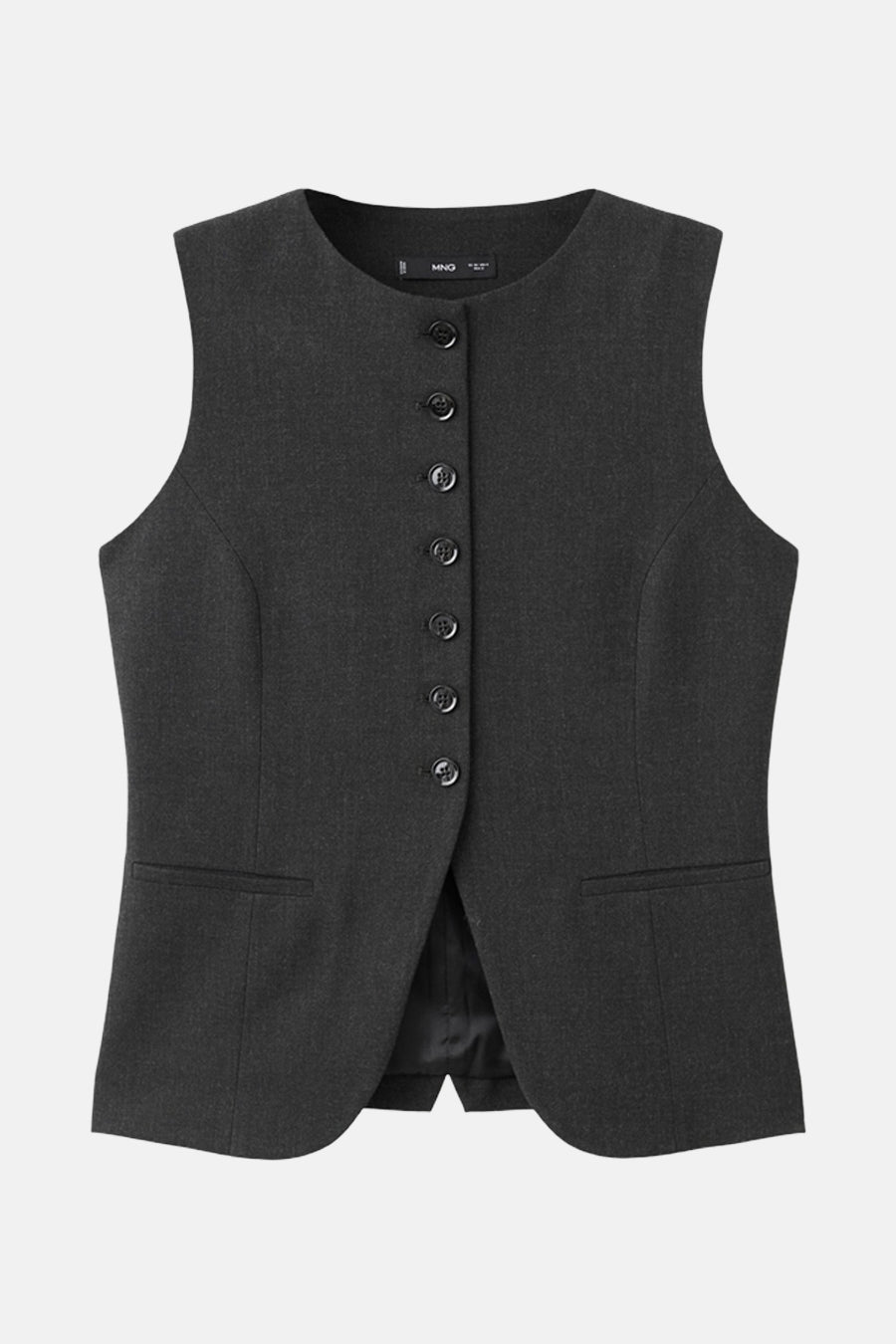 Gilet de tailleur gris par MANGO, avec boutonnage simple et poches passepoilées.