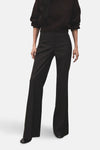 Pantalon évasé brun de MANGO avec une jambe large et coupe formelle.