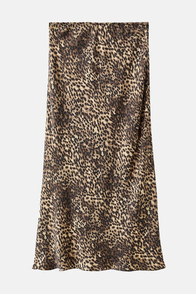Jupe 3/4 imprimée léopard by MANGO, motif animalier marron, coupe droite tombant jusqu'aux chevilles.

