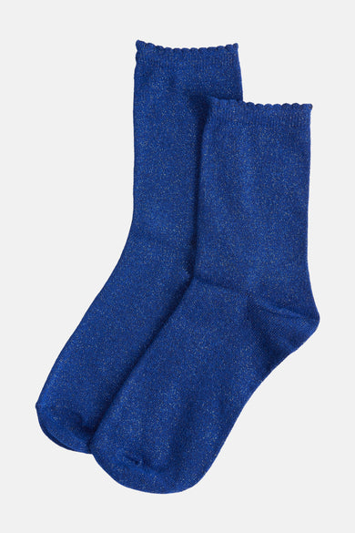 Chaussettes bleues brillantes de PIECES®, avec ourlet festonné et texture scintillante.