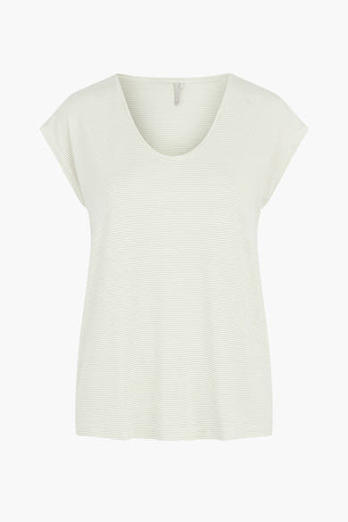 Wit T-shirt met fijne strepen van PIECES, ronde hals, korte vleermuismouwen.