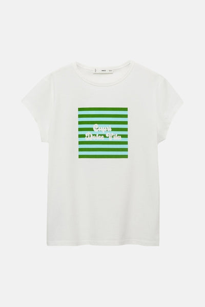 T-shirt blanc à manches courtes de MANGO avec rayures vertes et bleues et inscription "Capri Dolce Vita".
