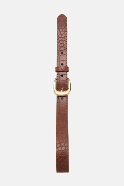 Ceinture marron effet croco de MANGO avec boucle dorée.