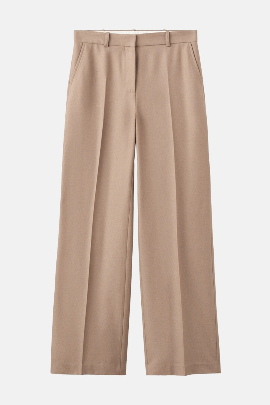 Beige broek van MANGO met paspelzak achter en riemlussen.