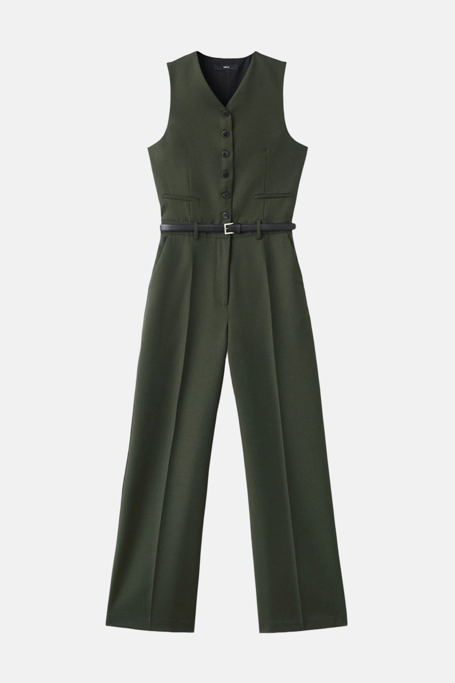 Kaki overall van MANGO, maatpakstijl met zwarte riem en wijde pijpen, op een witte achtergrond.
