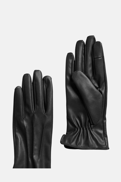 Gants noirs en cuir de PIECES®, présentés à plat sur fond uni.
