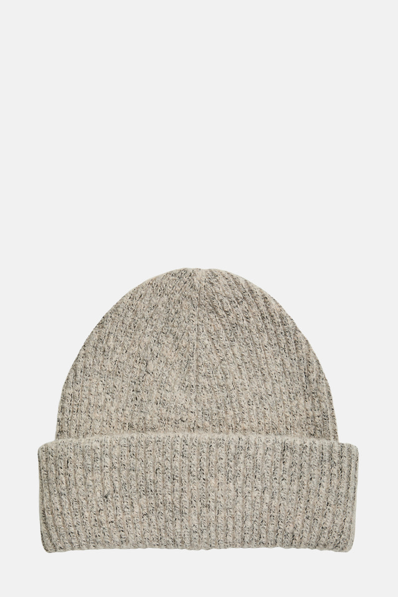 Bonnet beige en maille côtelée de PIECES®, avec une texture chinée.