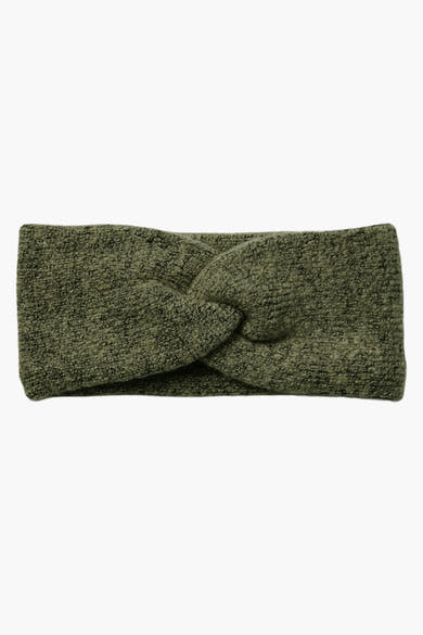Groene oorbeschermers van PIECES®, in getextureerd breiwerk, gepresenteerd op een effen witte achtergrond.