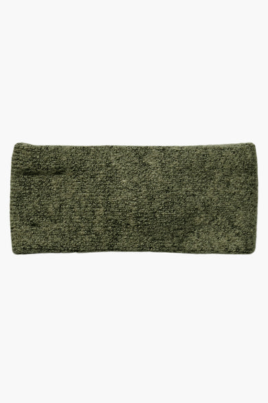 Cache-oreilles vert de PIECES®, en tricot texturé, présenté sur un fond blanc uni.