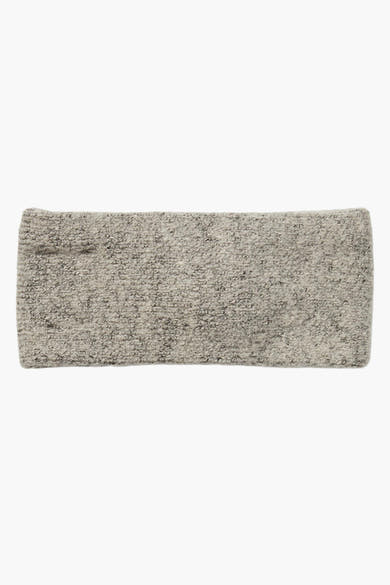 Beige oorwarmers van PIECES®, in een getextureerd breisel met een subtiel gemêleerd patroon.