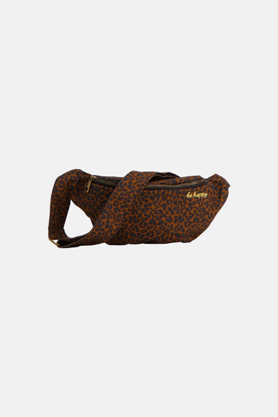 Sac à bandoulière brun de PIECES® avec motif léopard, fermeture éclair dorée et inscription "be happy".