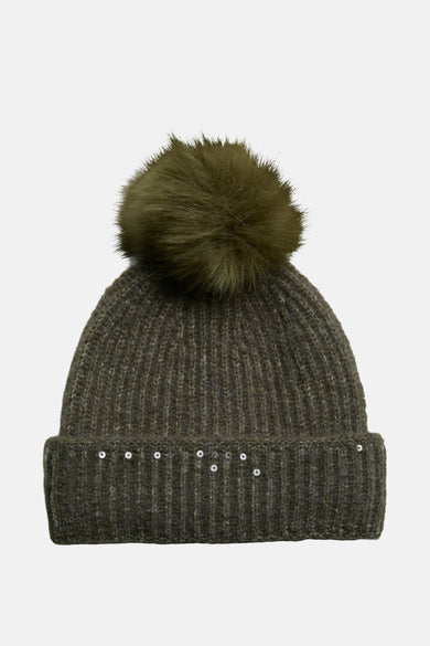 Bonnet vert de PIECES® avec un pompon en fausse fourrure et des détails de paillettes décoratives.