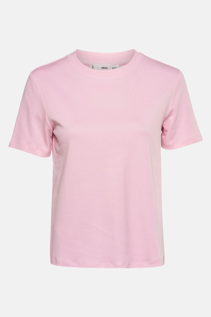 Roze T-shirt met korte mouwen van MANGO, rechte en klassieke pasvorm op een neutrale achtergrond.