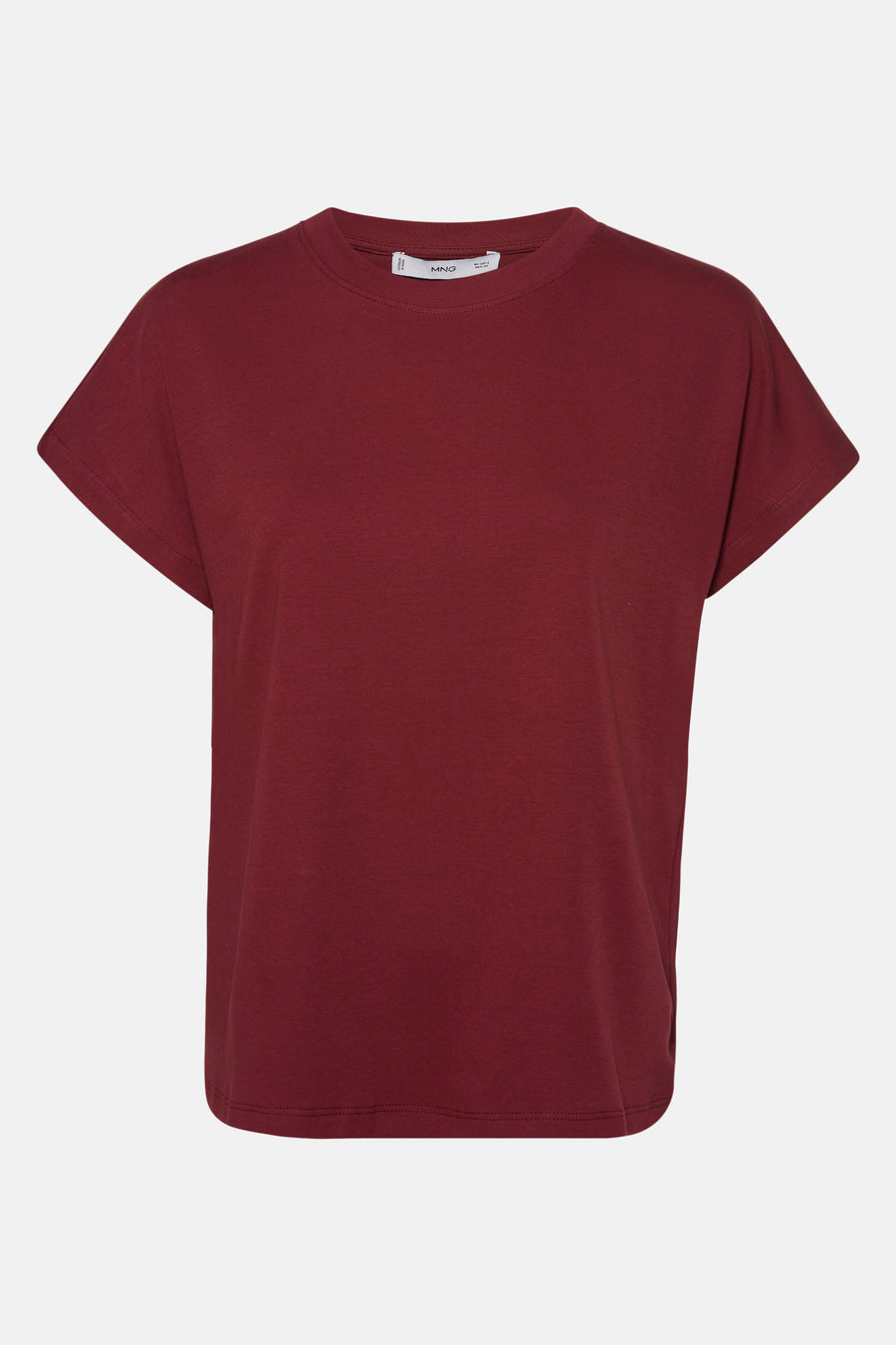 Bordeaux T-shirt met korte mouwen van MANGO, effen kleur met een relaxte pasvorm op een neutrale achtergrond.