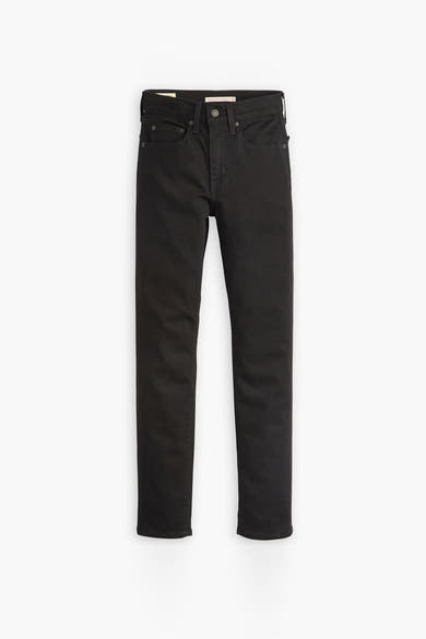 Jean droit en denim noir de Levi's, sur fond blanc.