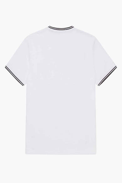 Wit FRED PERRY T-shirt, met kraag en mouwen met zwarte strepen, achterzicht.