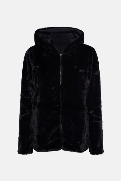 Veste de pluie noire de Laura Jo, avec capuche et fermeture éclair sur fond blanc.