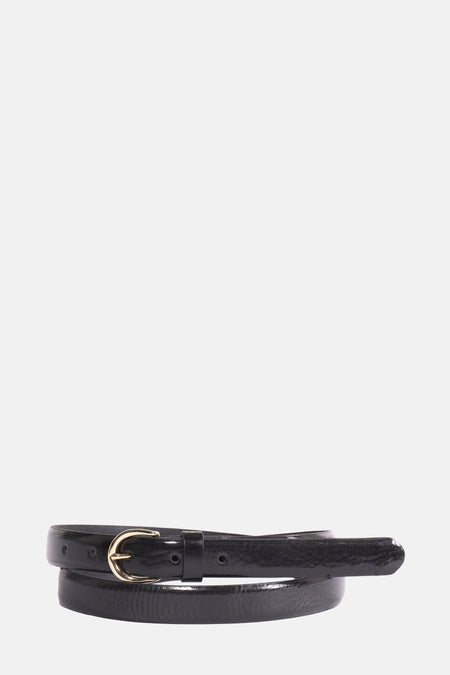 Zwarte leren riem van Legend, met gouden gesp en decoratieve klinknagels.