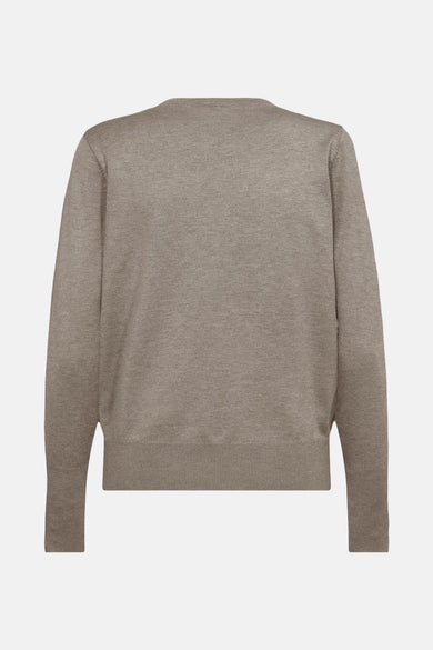 Pull à col rond taupe de FREEQUENT, avec une texture tricotée fine et des bords côtelés.
