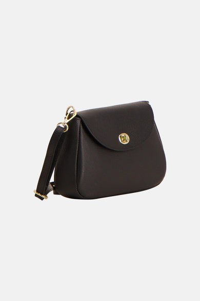 Sac à bandoulière noir en cuir par Access®, avec bandoulière réglable et fermoir doré, présenté en angle.