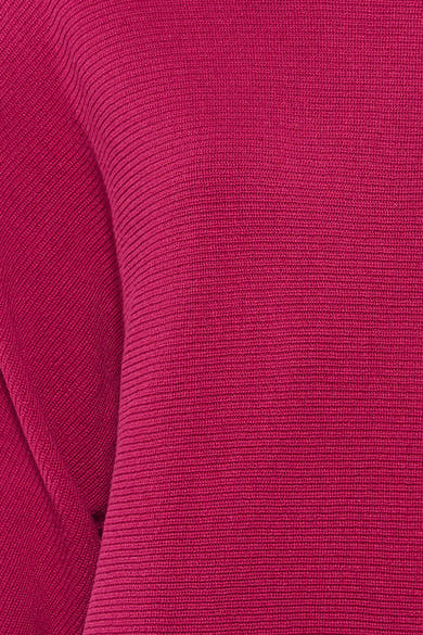 Pull rose à col rond de Fransa, en tricot côtelé fin avec détail de manche drapée.
